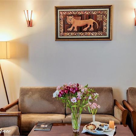 Arève Résidence Boutique Hotel Erevan Esterno foto