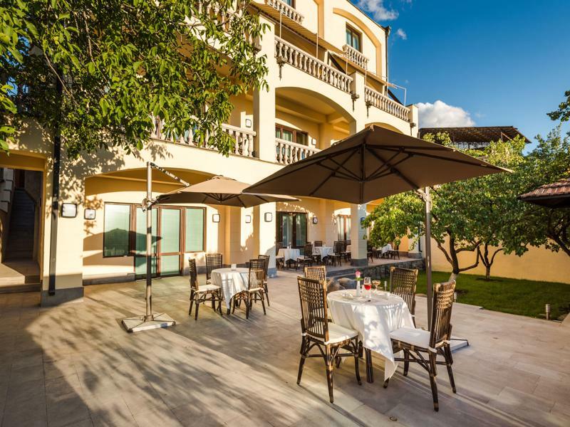 Arève Résidence Boutique Hotel Erevan Esterno foto