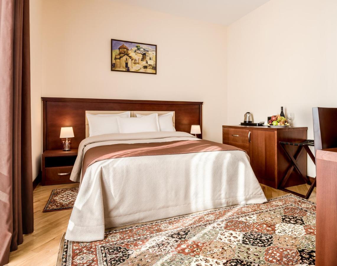 Arève Résidence Boutique Hotel Erevan Esterno foto